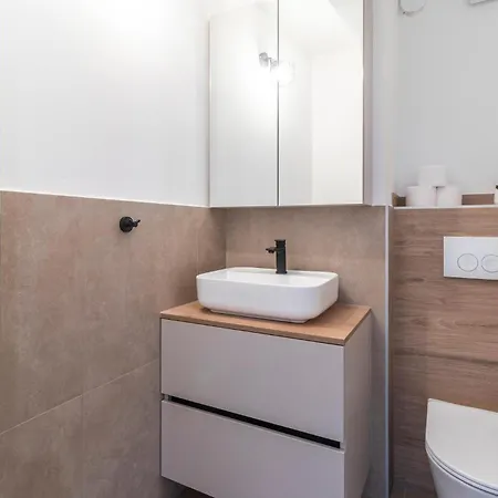 Holiday home 4 Bedroom Stunning In *