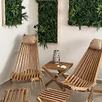 Pet Friendly In Lopar
