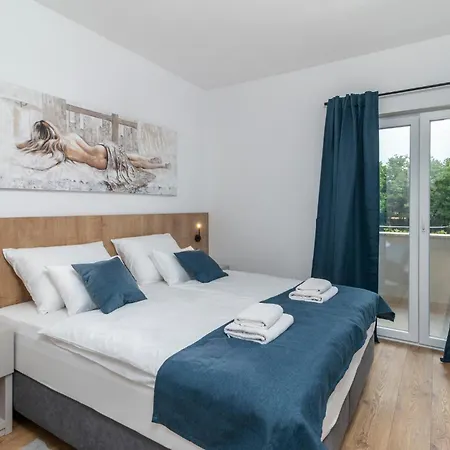 4 Bedroom Stunning In Lopar