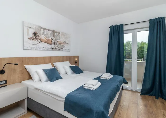 4 Bedroom Stunning In Lopar